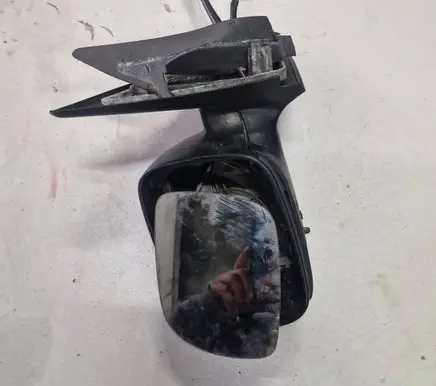 Manual wing mirror