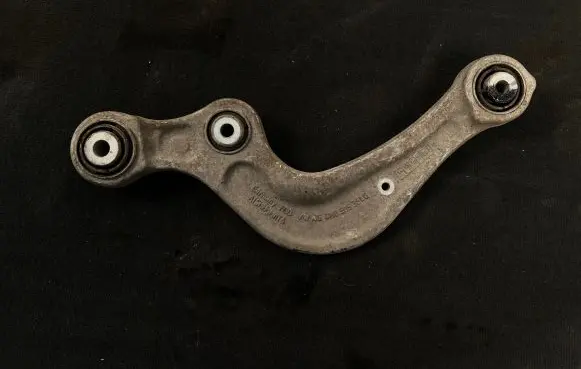 Audi Q7 4M Rear upper control arm/wishbone 4M0505361