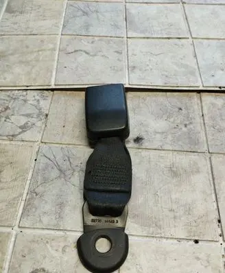 Ford C-MAX I Rear seatbelt buckle 3M51R60044AF