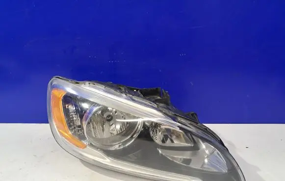 Volvo S60 Headlight/headlamp 31420288