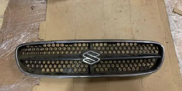 Suzuki Baleno EG Front grill 7211165G00