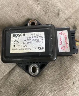 Mercedes-Benz E W211 ESP acceleration yaw rate sensor 0265005246