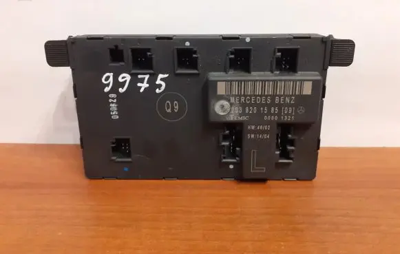 Mercedes-Benz C W203 Door control unit/module 9975 2038201585