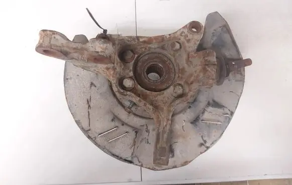 Subaru Legacy Front wheel hub