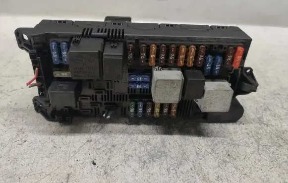 Mercedes-Benz E W211 Fuse module 2115453101