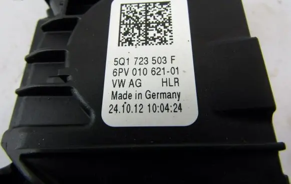 Volkswagen Golf VI Accelerator throttle pedal 5Q1723503F