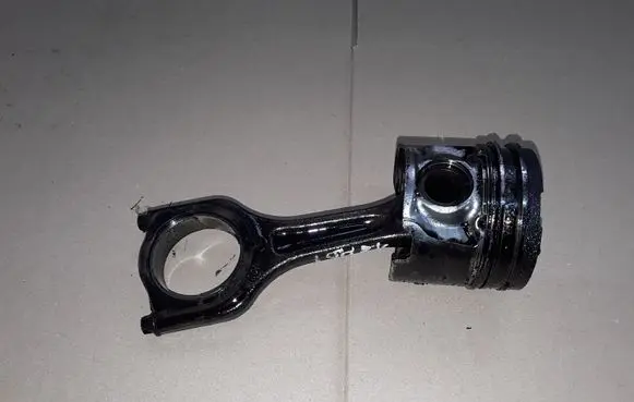 Peugeot 307 Piston with connecting rod 74L53 142