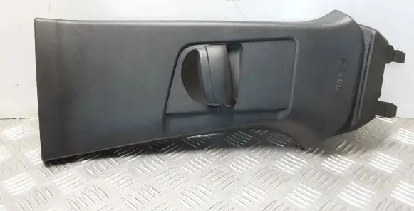 Volvo V40 (B) pillar trim (top) 31102349 31307224