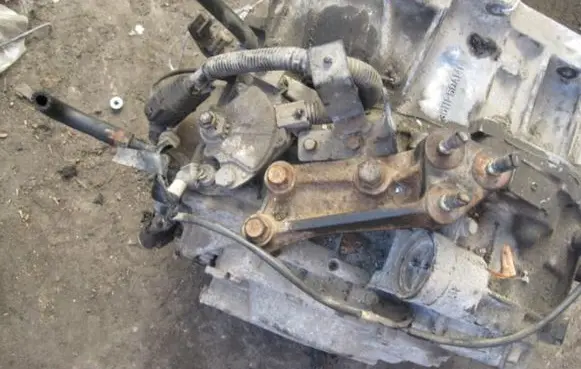 KIA Carnival Automatic gearbox 3511150A140