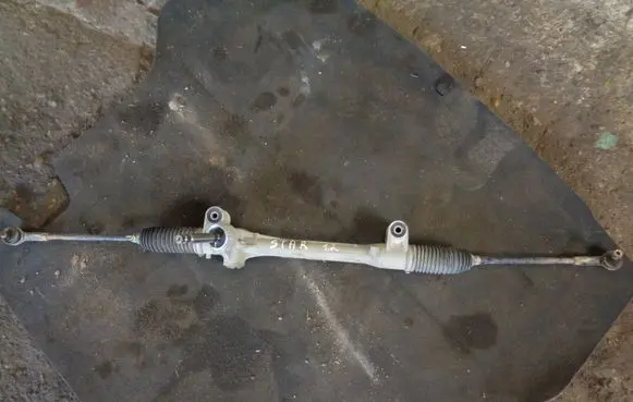 Mitsubishi Space Star Steering rack 24902082
