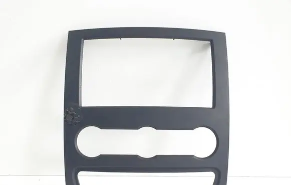 Mercedes-Benz Sprinter W906 Radio/GPS head unit trim A9066800017