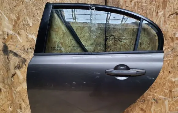 Honda Civic Rear door
