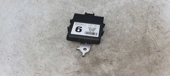 Toyota Avensis T270 Door central lock control unit/module 8974105090 S000003660 001303892