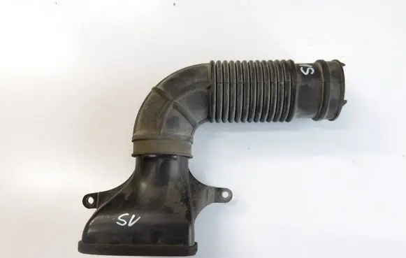 Suzuki Vitara (LY) Air intake hose/pipe 
