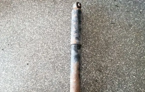 Rear shock absorber/damper