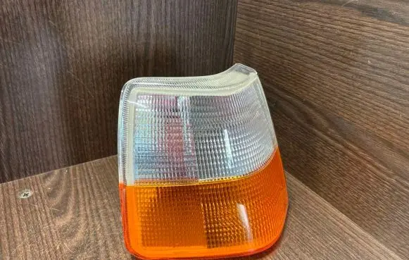 Front indicator light