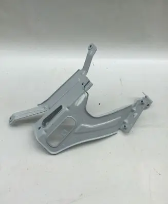 Audi A6 S6 C8 4K Fender mounting bracket 4K0821132