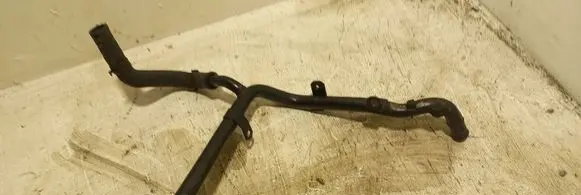 Volkswagen PASSAT B6 Engine coolant pipe/hose 03G121065H