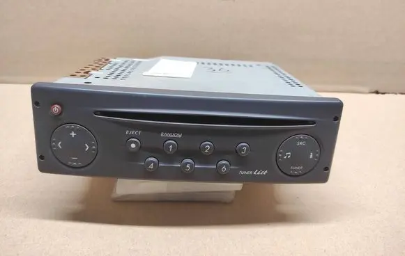 Renault Laguna II Radio/CD/DVD/GPS head unit 8200247962 RENDW10010 FD0002510004037