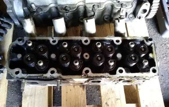 Opel Astra F Engine head 