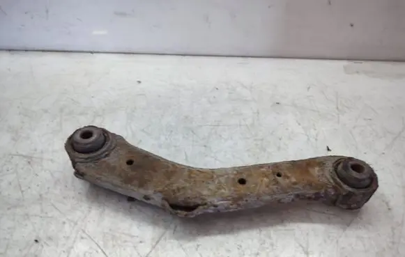 KIA Sorento Rear control arm