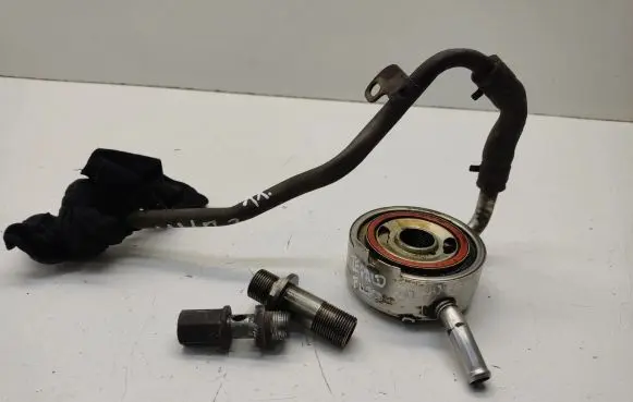 Nissan Murano Z50 Oil filter cover 