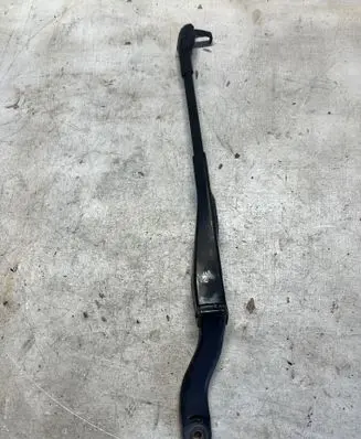 Mercedes-Benz E W211 Front wiper blade arm A2118201144