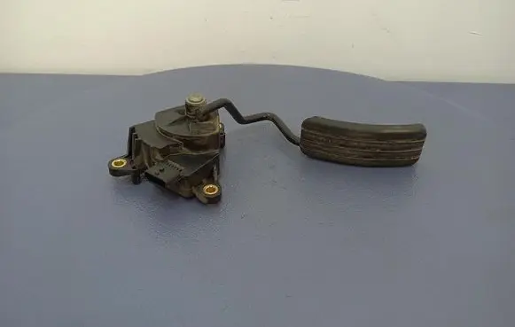 Renault Modus Accelerator throttle pedal 8200139319