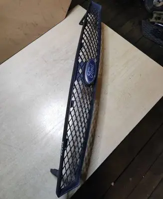 Ford Focus Front bumper upper radiator grill 98AB8200CH 98AB8200CG