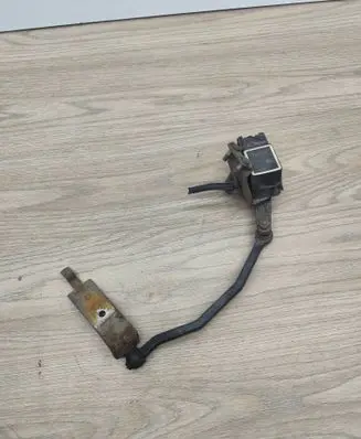 Volvo XC70 Headlight/headlamp level sensor 6G9N3C438AD BL3KA 20070719