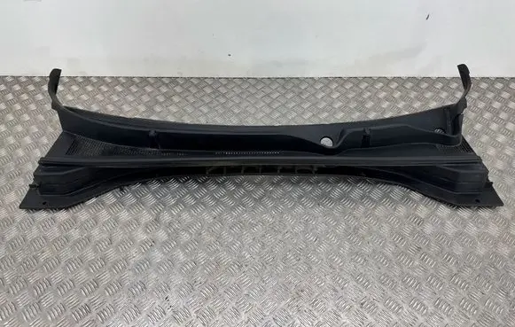 KIA Sportage Wiper trim 86151F1000