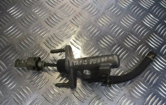 Toyota Yaris Verso Clutch slave cylinder 