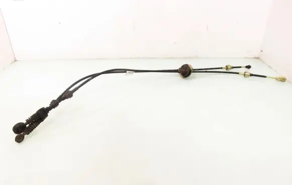 Hyundai Elantra Gear shift cable linkage