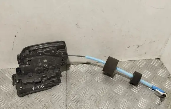 BMW X3 G01 Front door lock 9492094