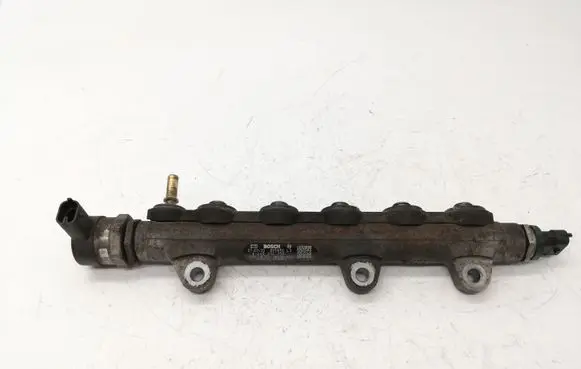 Nissan X-Trail T31 Fuel main line pipe