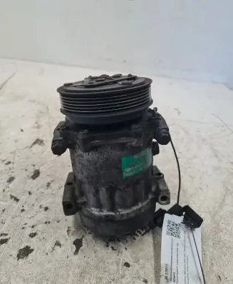 Renault Scenic II - Grand scenic II Air conditioning (A/C) compressor (pump)