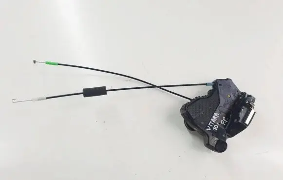 Suzuki Grand Vitara II Front door lock
