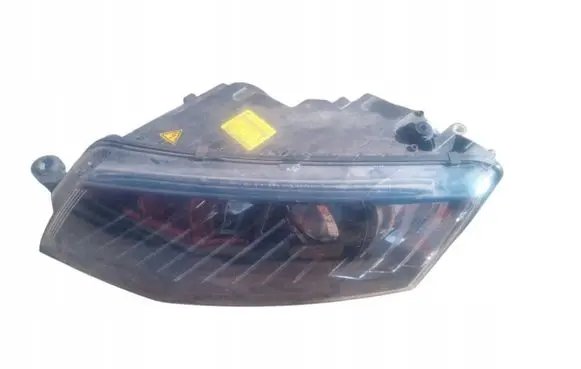 Skoda Octavia Mk3 (5E) Headlight/headlamp 5E1941015B