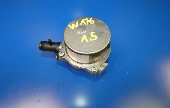 Mercedes-Benz A W176 Vacuum pump