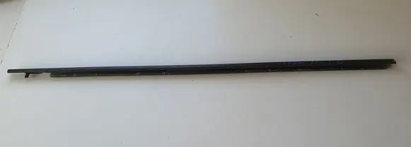 Toyota Prius (XW50) Rubber seal front door window/glass 