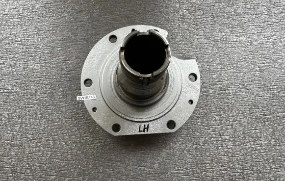 Nissan Patrol Y61 Front wheel hub spindle knuckle 40011VB200