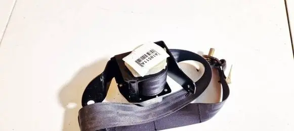 Rear seatbelt