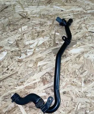 Volkswagen PASSAT B7 Engine coolant pipe/hose 1K0121101CP 04SEPDMM 1K0121064B