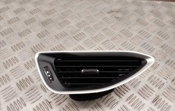 Chrysler Pacifica Dashboard side air vent grill/cover trim 5RL18TRMAA 6EC021X9AA TRL64TRMAA