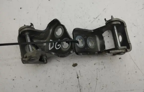 Rear door hinge set