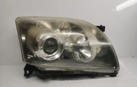 Toyota Avensis T250 Headlight/headlamp