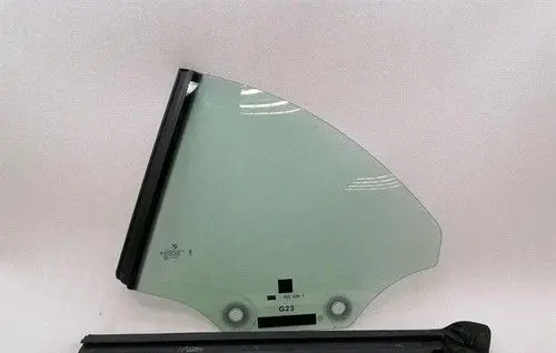 BMW M4 G82 G83 Rear door window glass 51357955237