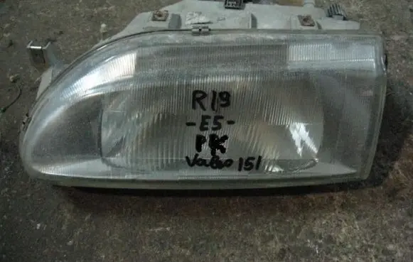 Renault 19 Headlight/headlamp