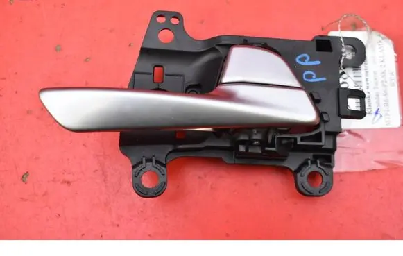 Hyundai Tucson JM Front door interior handle 
