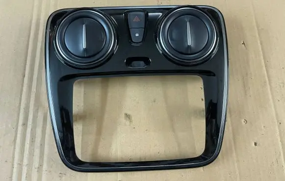 Dacia Dokker Dash center air vent grill 682607382r